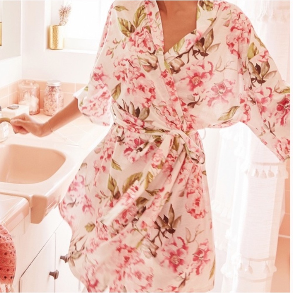 Show Me Your Mumu Brie Robe in Garden of Blooms